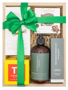 The Aromatherapy Co Gardener's Pamper Hamper