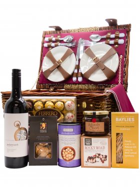 Balmoral Gourmet Picnic Hamper